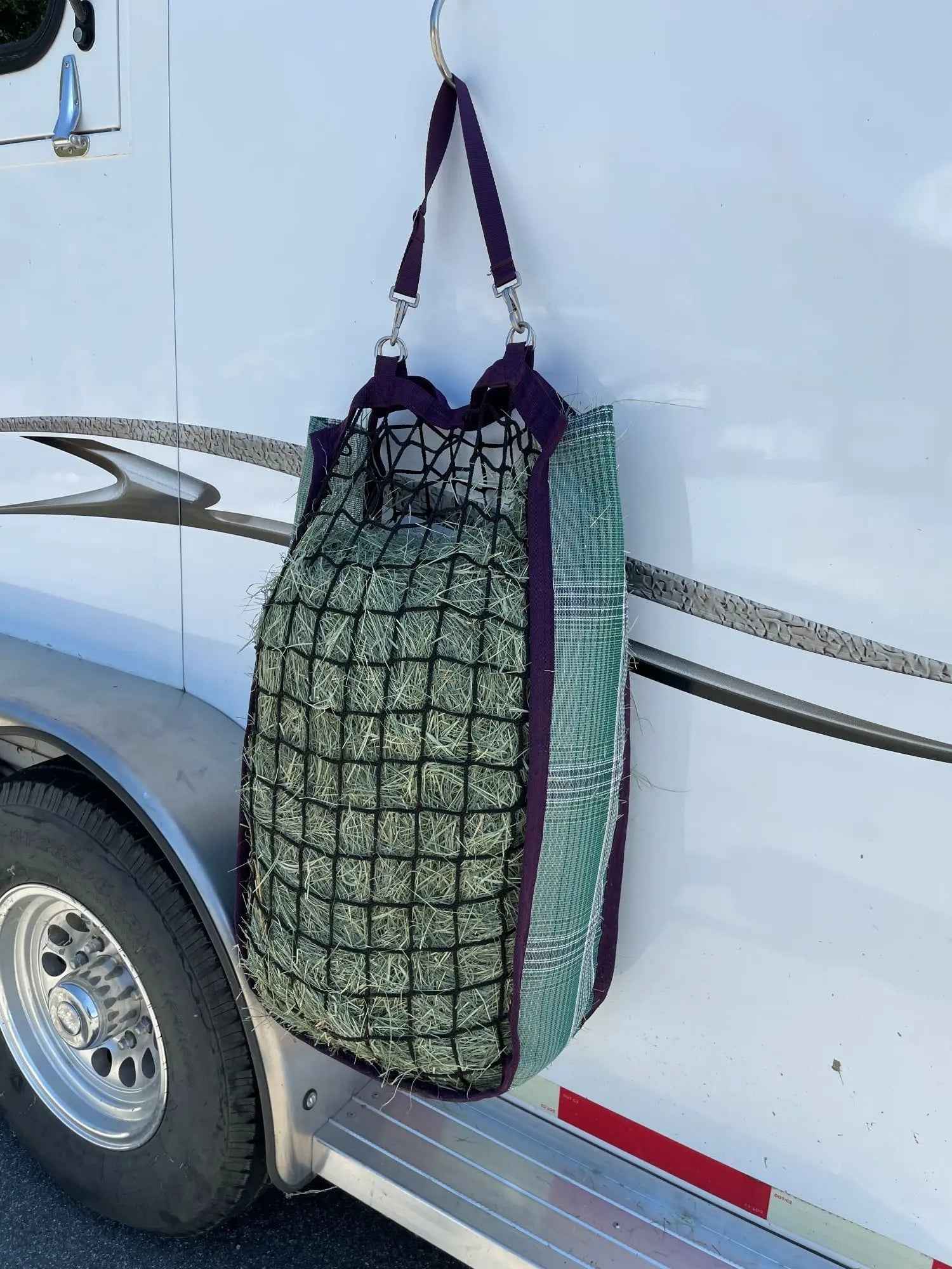Slow Feed Hay Bag - 2 Flake Capacity