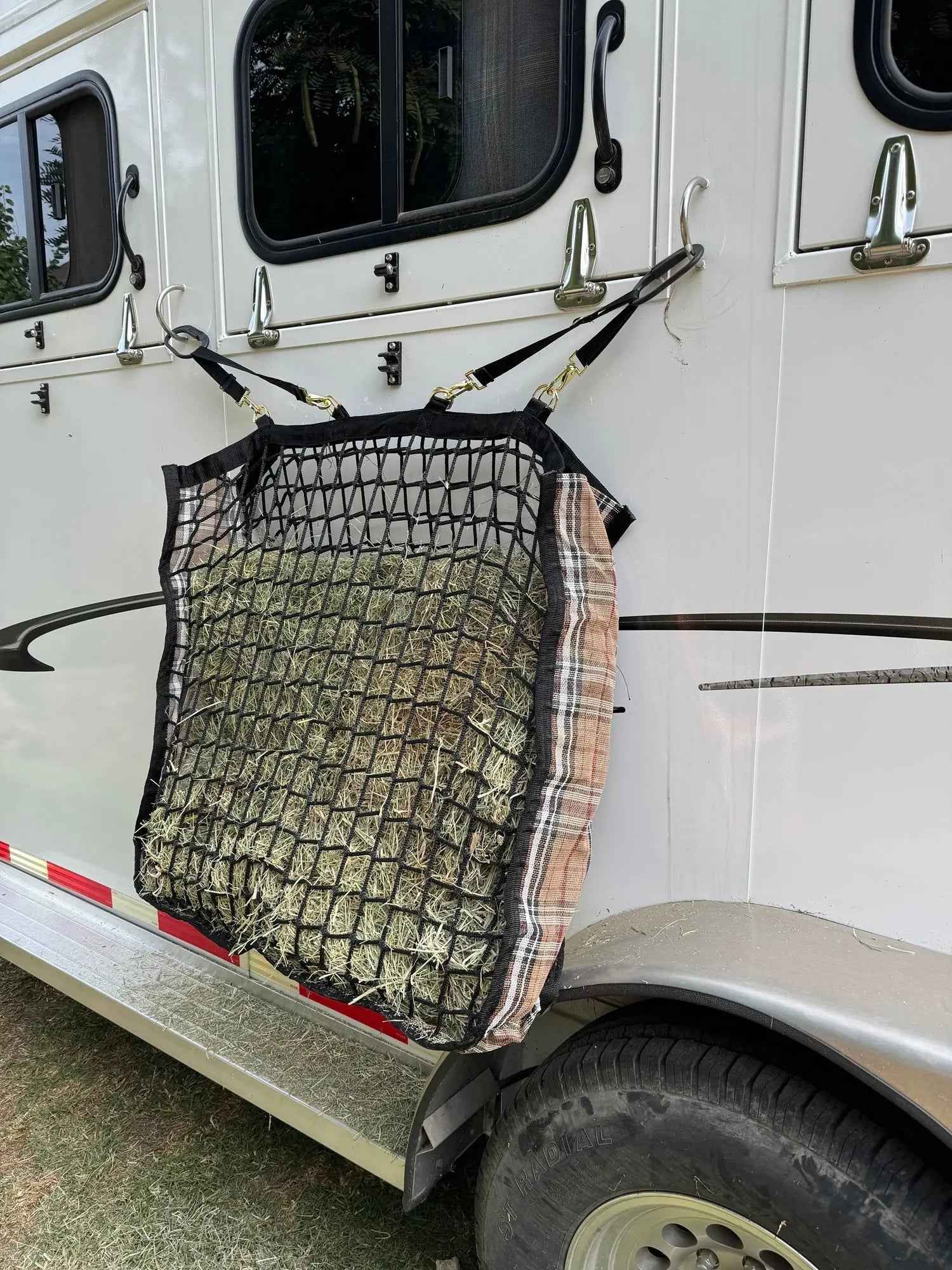 Slow Feed Hay Bag - 4 Flake Capacity