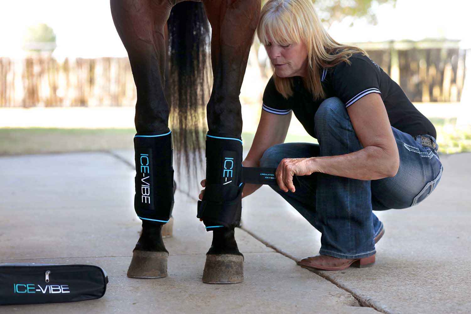 Ice Vibe Therapy Boots for Horses - 2 Pack